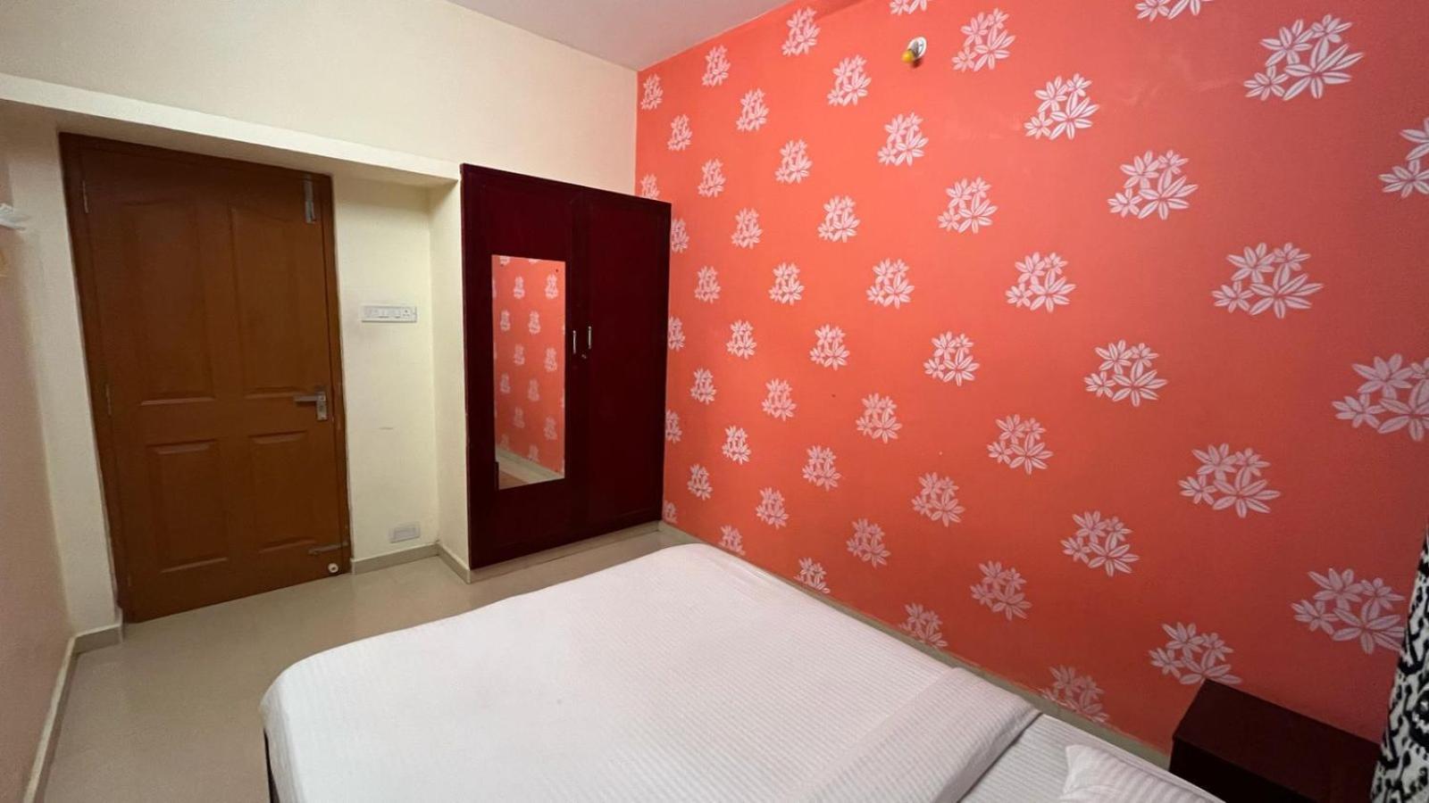 Shri Sai Balavany Residency Pondicherry Dış mekan fotoğraf